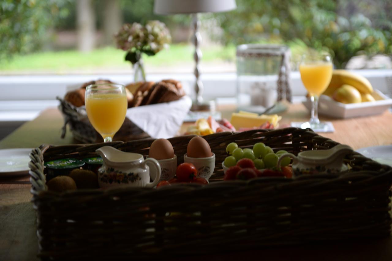 Bed And Breakfast "Kasteelzicht" Vaassen Kültér fotó